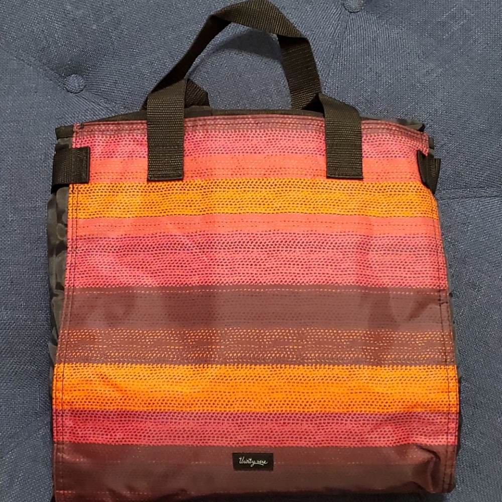 NWT Thirty-One Bleacher Blanket Ombre Stripe